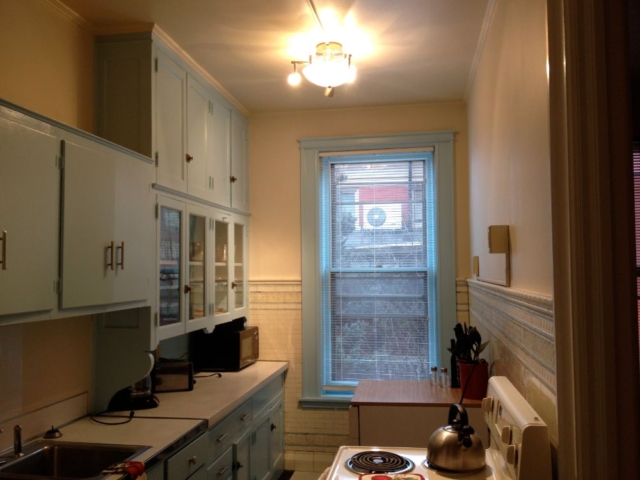 Kitchen of 907 West 4th Street, Apt. 1W, Williamsport, PA 17701 | Penn Park Properties | Penn College Off-Campus Housing