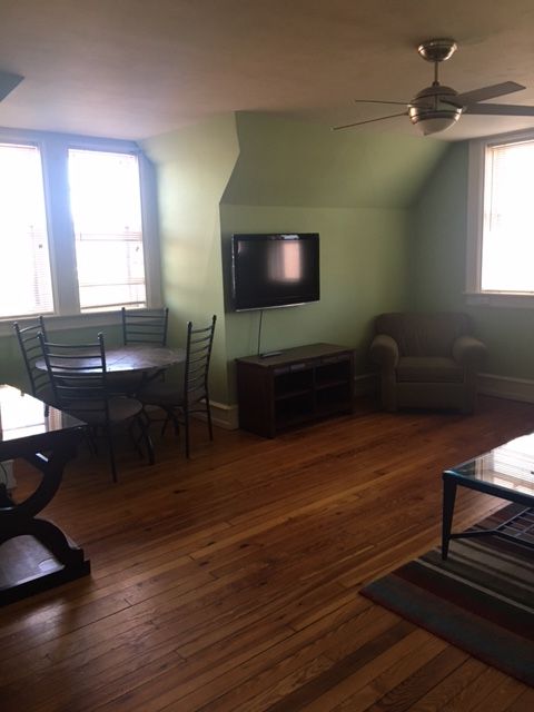 Living room of 907 West 4th Street, Apt. 3W, Williamsport, PA 17701 | Penn Park Properties | Penn College Off-Campus Housing