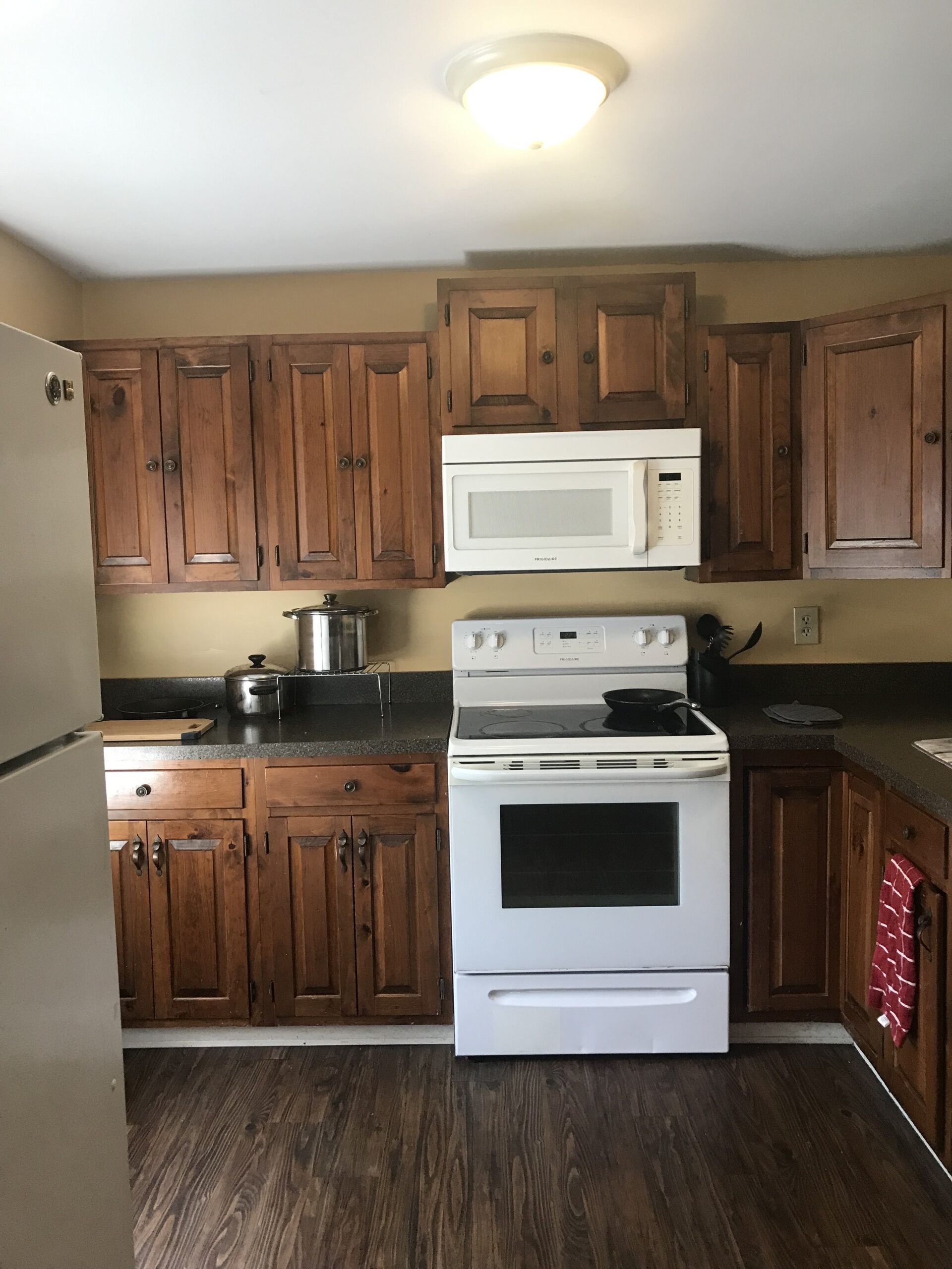 907 West 4th Street, Apt. CH