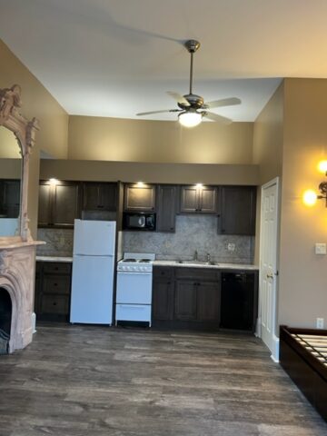 1025 West 4th Street, Apt. 2, Williamsport PA 17701 1025 West 4th Street, Apt. 2, Williamsport PA 17701, apartment for rent, student housing, penn park properties, kitchen