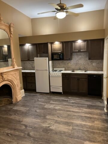 1025 West 4th Street, Apt. 2, Williamsport PA 17701 1025 West 4th Street, Apt. 2, Williamsport PA 17701, apartment for rent, student housing, penn park properties, kitchen