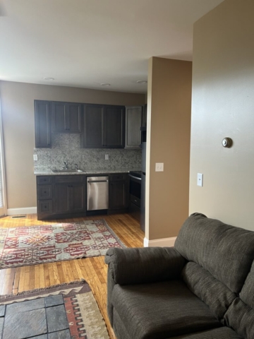 1045 West 4th Street, Apt. 1E, Williamsport PA 17701, apartment for rent, student housing, penn park properties, living room