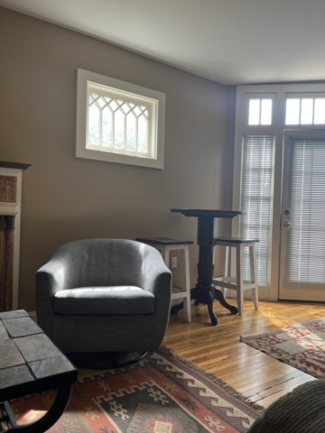 1045 West 4th Street, Apt. 1E, Williamsport PA 17701, apartment for rent, student housing, penn park properties, living room